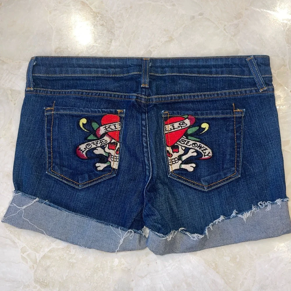 Ed Hardy Skull Heart Embroidered Denim Shorts Size 30 - Picture 2 of 16